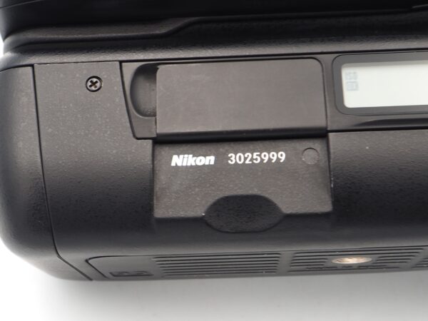 [top mint] nikon f5 body film camera 35mm slr from japan #p34