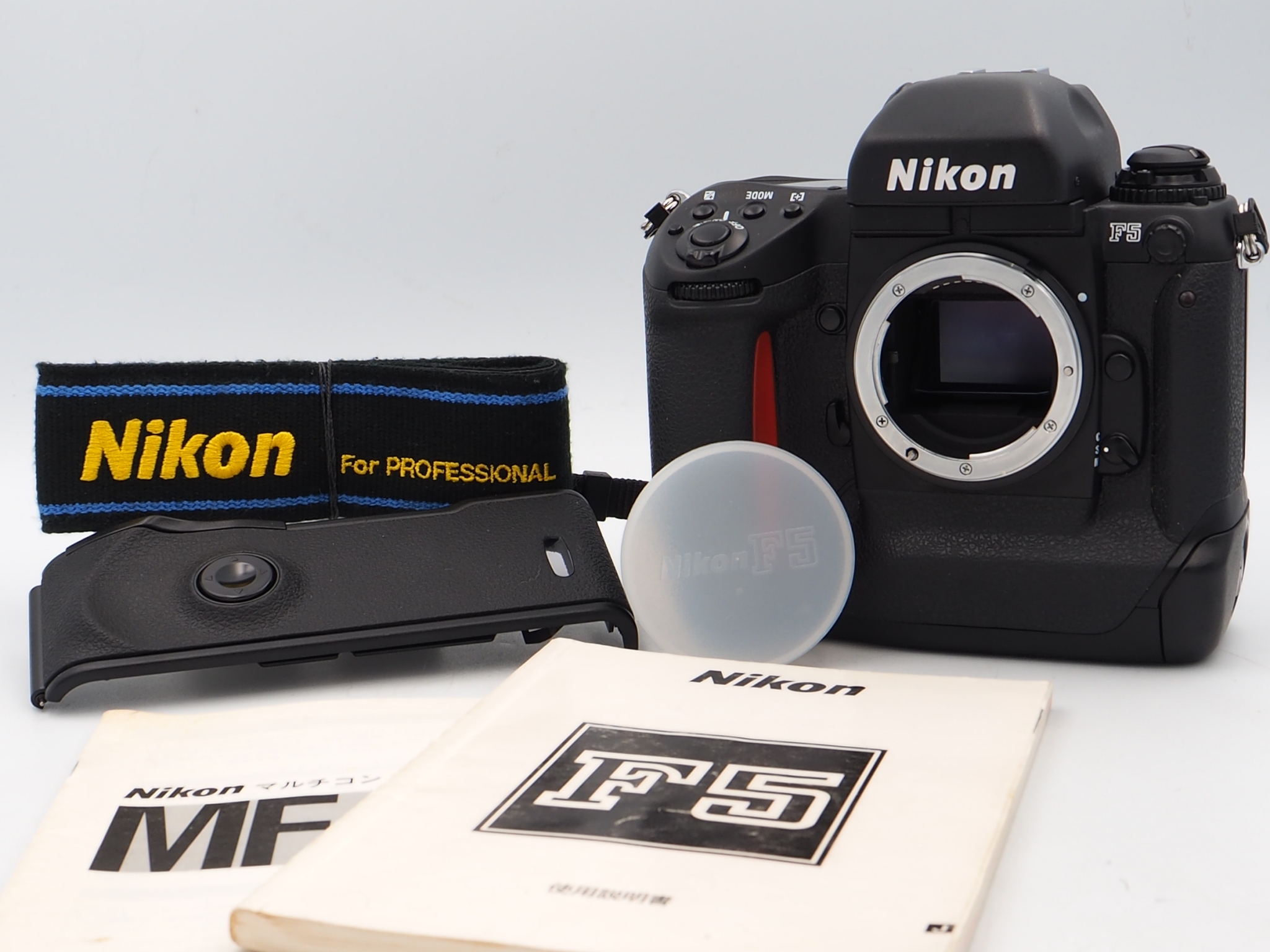 [top mint] nikon f5 body film camera 35mm slr from japan #p34